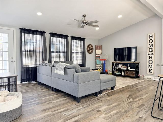 810 Town and Country Lane, Trenton, MO 64683