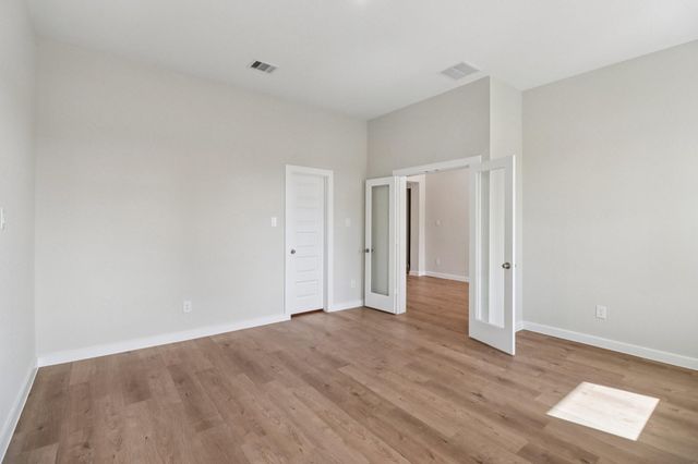 740 Barton Place Drive, Cleveland, TX 77327