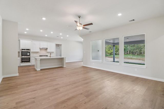 740 Barton Place Drive, Cleveland, TX 77327