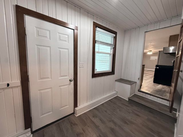 13555 Illinois Street, Grabill, IN 46741