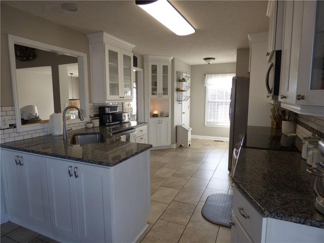 12 Green Apple Court, Taylorsville, GA 30178