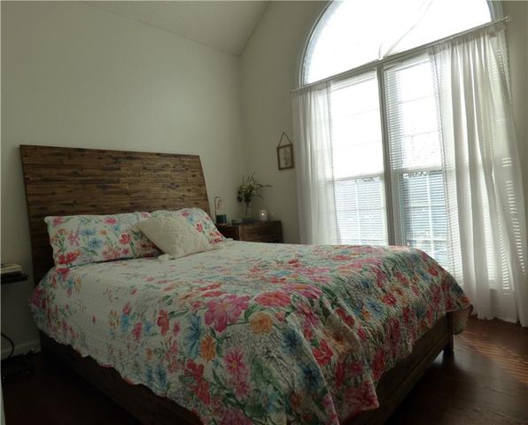 12 Green Apple Court, Taylorsville, GA 30178