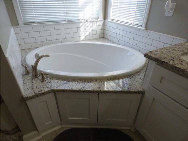 12 Green Apple Court, Taylorsville, GA 30178