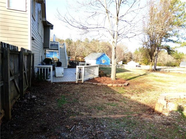 12 Green Apple Court, Taylorsville, GA 30178