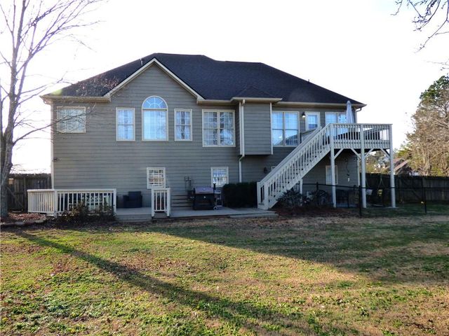 12 Green Apple Court, Taylorsville, GA 30178