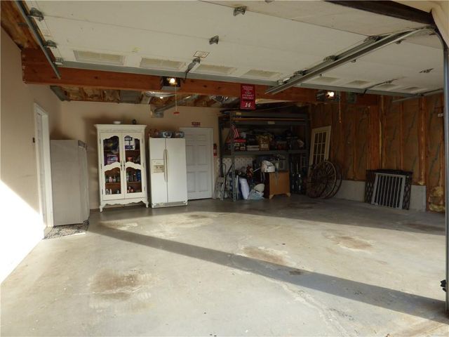 12 Green Apple Court, Taylorsville, GA 30178