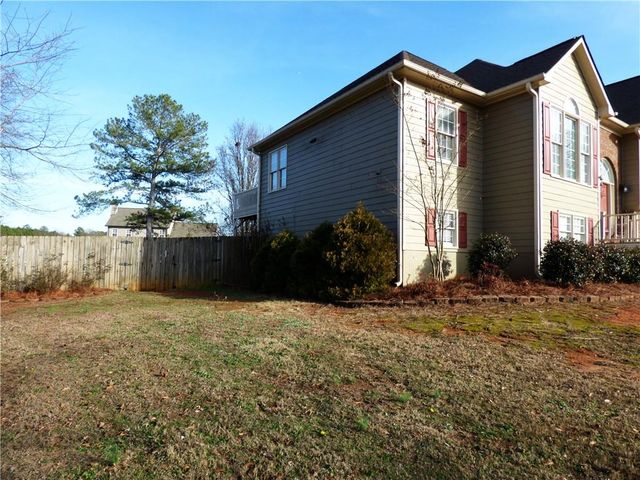 12 Green Apple Court, Taylorsville, GA 30178