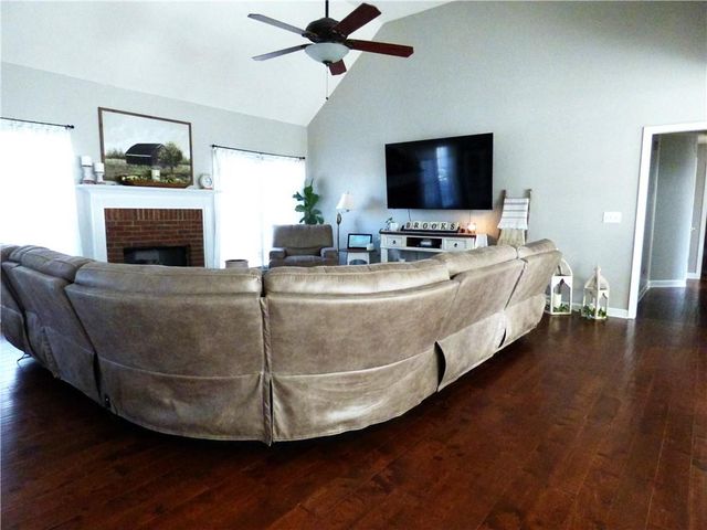 12 Green Apple Court, Taylorsville, GA 30178