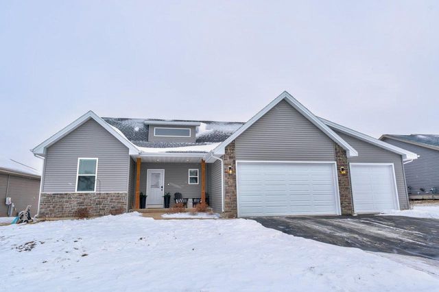 320 Cherry Street, Edgerton, WI 53534