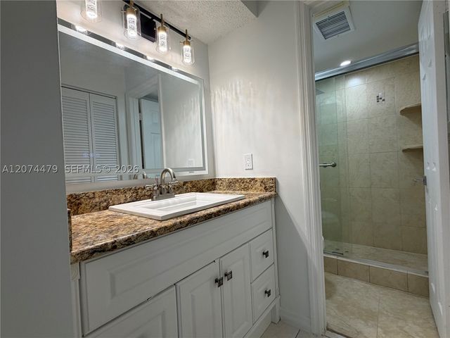 423 NE 210th Cir Ter 104-25, Miami, FL 33179