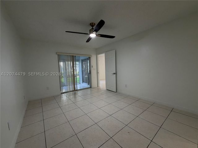 423 NE 210th Cir Ter 104-25, Miami, FL 33179