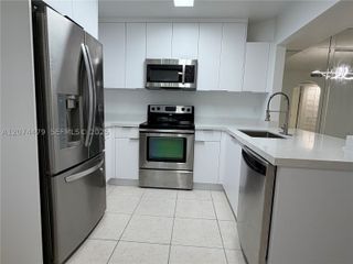 423 NE 210th Cir Ter 104-25, Miami, FL 33179