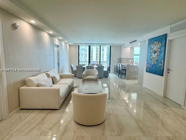 9801 Collins Ave 14E, Bal Harbour, FL 33154