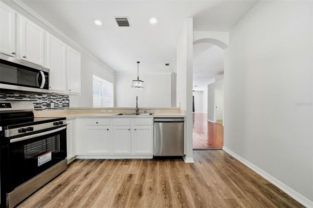 403 LAGUNA MILL DRIVE, Ruskin, FL 33570