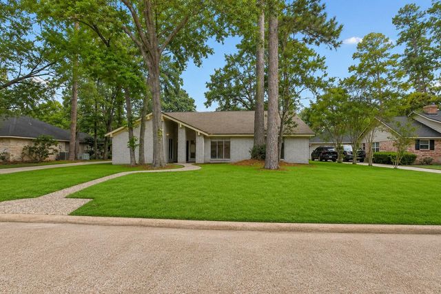1927 Hidden Creek Drive, Kingwood, TX 77339