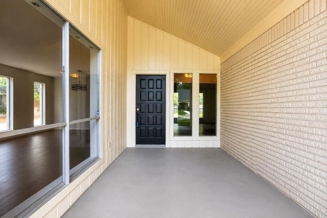 1927 Hidden Creek Drive, Kingwood, TX 77339