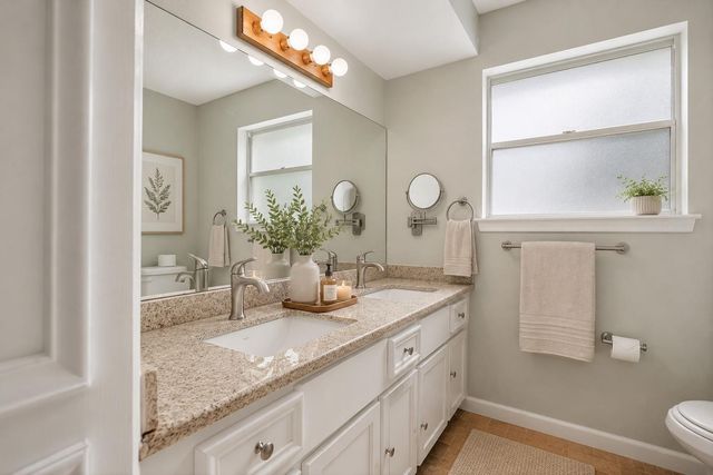 1927 Hidden Creek Drive, Kingwood, TX 77339