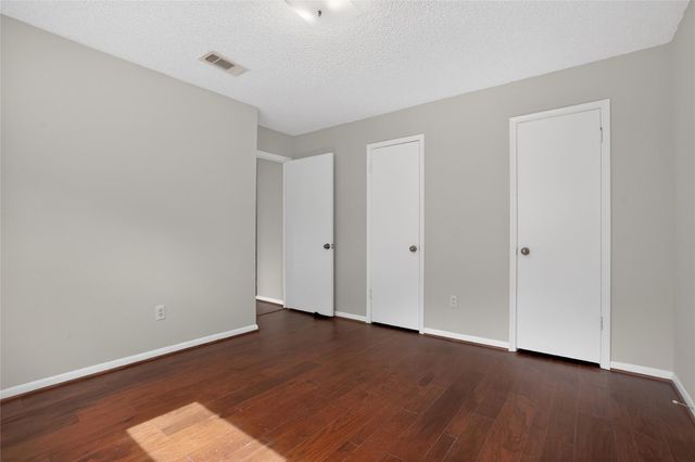 1927 Hidden Creek Drive, Kingwood, TX 77339