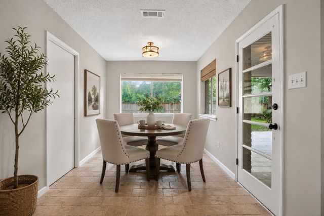 1927 Hidden Creek Drive, Kingwood, TX 77339