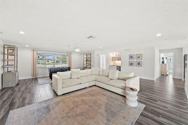 1514 SEA GULL DRIVE S, St Petersburg, FL 33707