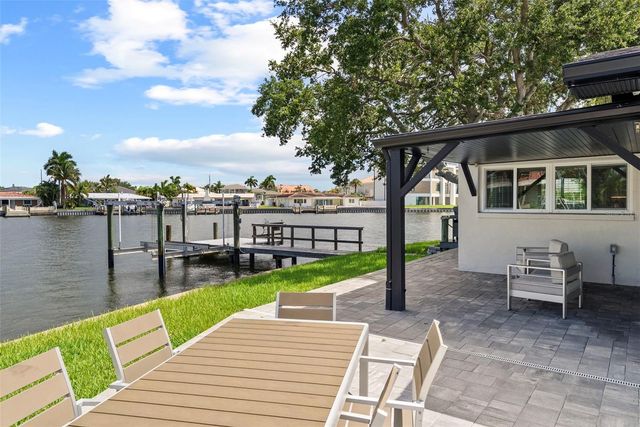 1514 SEA GULL DRIVE S, St Petersburg, FL 33707