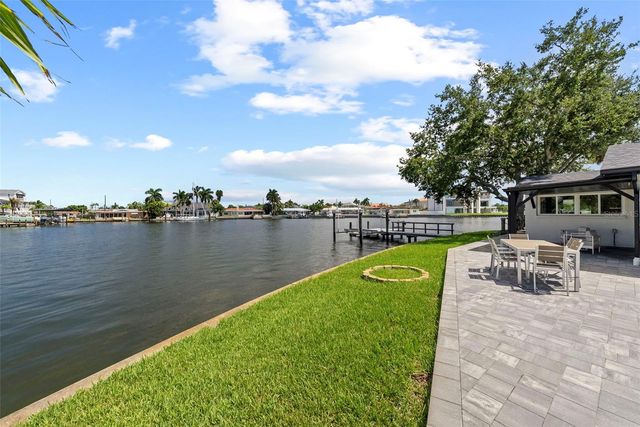 1514 SEA GULL DRIVE S, St Petersburg, FL 33707