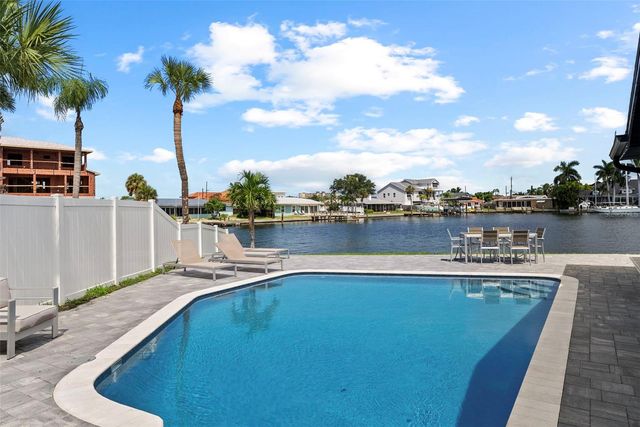1514 SEA GULL DRIVE S, St Petersburg, FL 33707