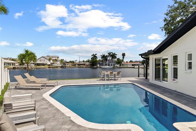 1514 SEA GULL DRIVE S, St Petersburg, FL 33707