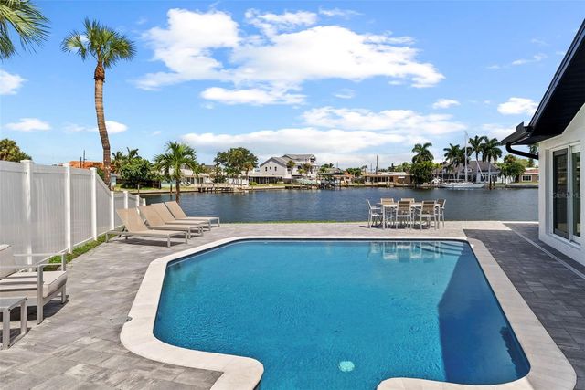 1514 SEA GULL DRIVE S, St Petersburg, FL 33707