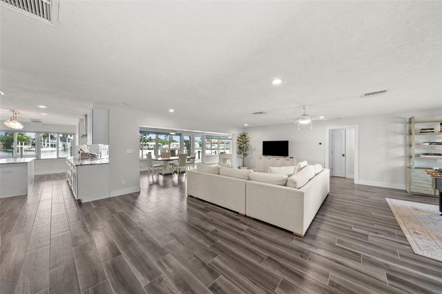 1514 SEA GULL DRIVE S, St Petersburg, FL 33707