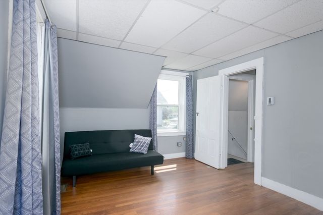 14 Sutton Ave, Oxford, MA 01540