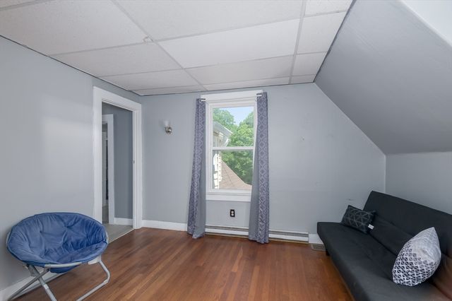 14 Sutton Ave, Oxford, MA 01540
