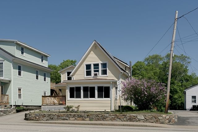 14 Sutton Ave, Oxford, MA 01540