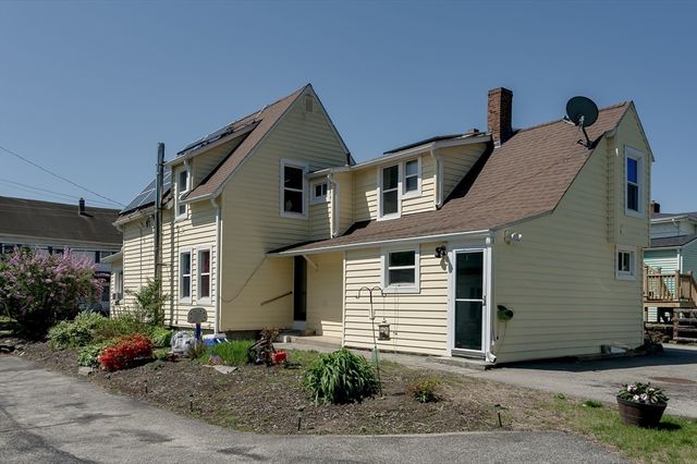 14 Sutton Ave, Oxford, MA 01540