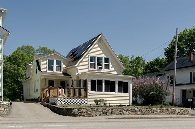 14 Sutton Ave, Oxford, MA 01540