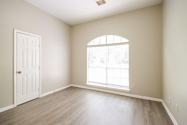 4030 Echo Mountain Drive, Kingwood, TX 77345