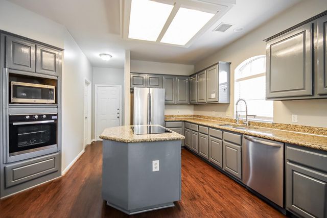 4030 Echo Mountain Drive, Kingwood, TX 77345