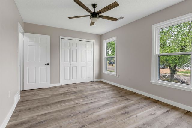 6623 ROCKY PARK DR, Memphis, TN 38141