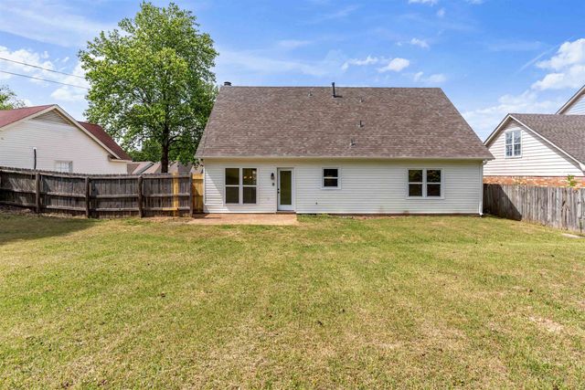 6623 ROCKY PARK DR, Memphis, TN 38141