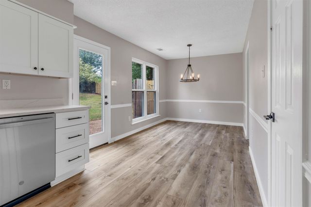 6623 ROCKY PARK DR, Memphis, TN 38141