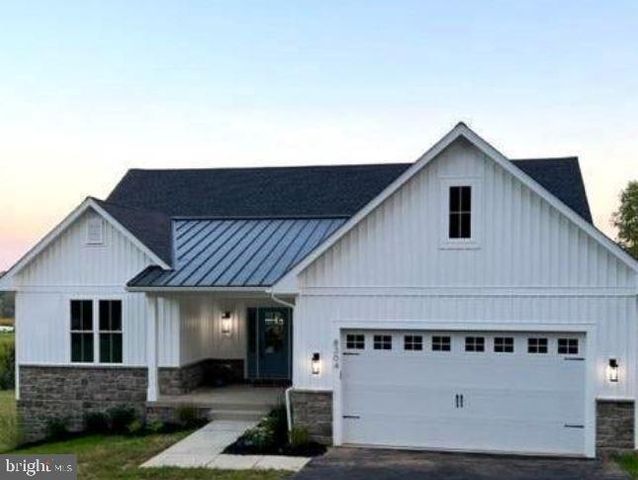 FIVE FORKS RD, Stewartstown, PA 17363