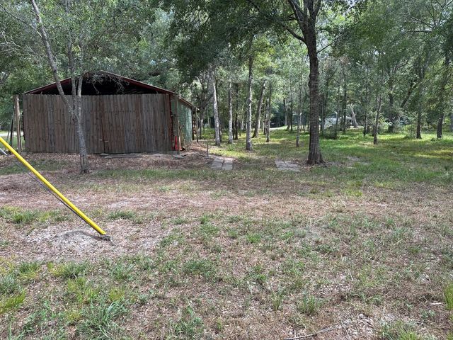 22722 County Road 384 A, Damon, TX 77430