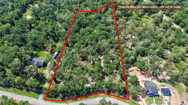 22722 County Road 384 A, Damon, TX 77430