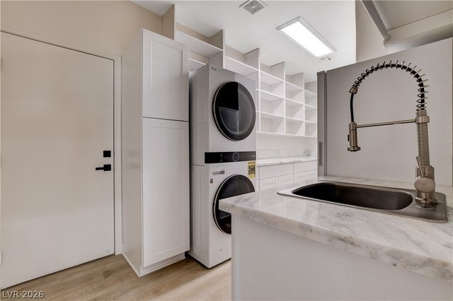 10258 Donde Avenue, Las Vegas, NV 89135