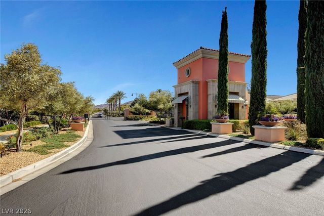 10258 Donde Avenue, Las Vegas, NV 89135