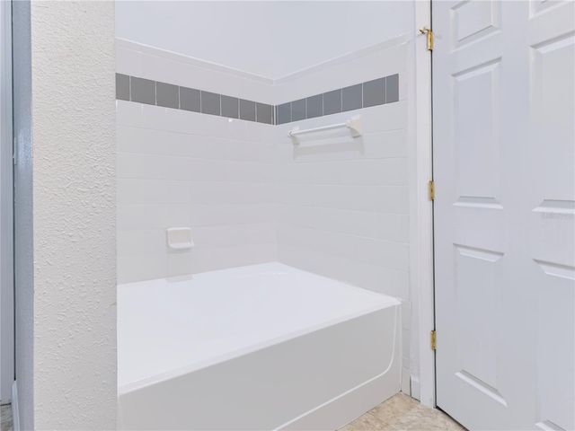 9818 LAKE CHASE ISLAND WAY 9818, Tampa, FL 33626