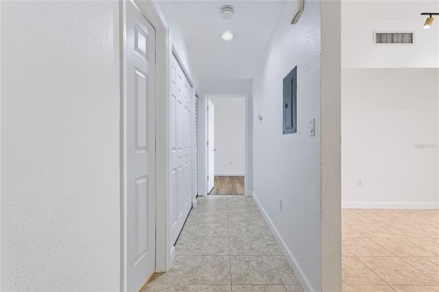 9818 LAKE CHASE ISLAND WAY 9818, Tampa, FL 33626