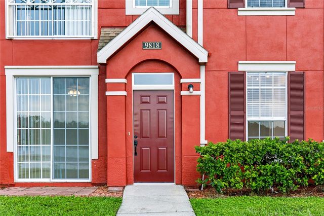 9818 LAKE CHASE ISLAND WAY 9818, Tampa, FL 33626