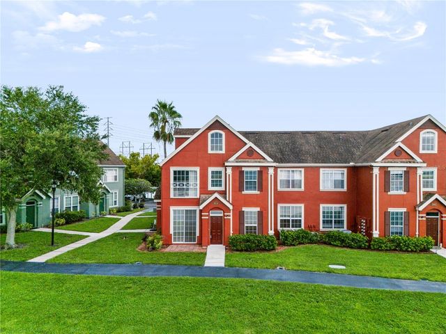 9818 LAKE CHASE ISLAND WAY 9818, Tampa, FL 33626