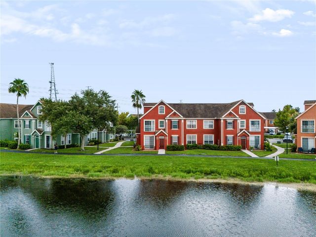 9818 LAKE CHASE ISLAND WAY 9818, Tampa, FL 33626